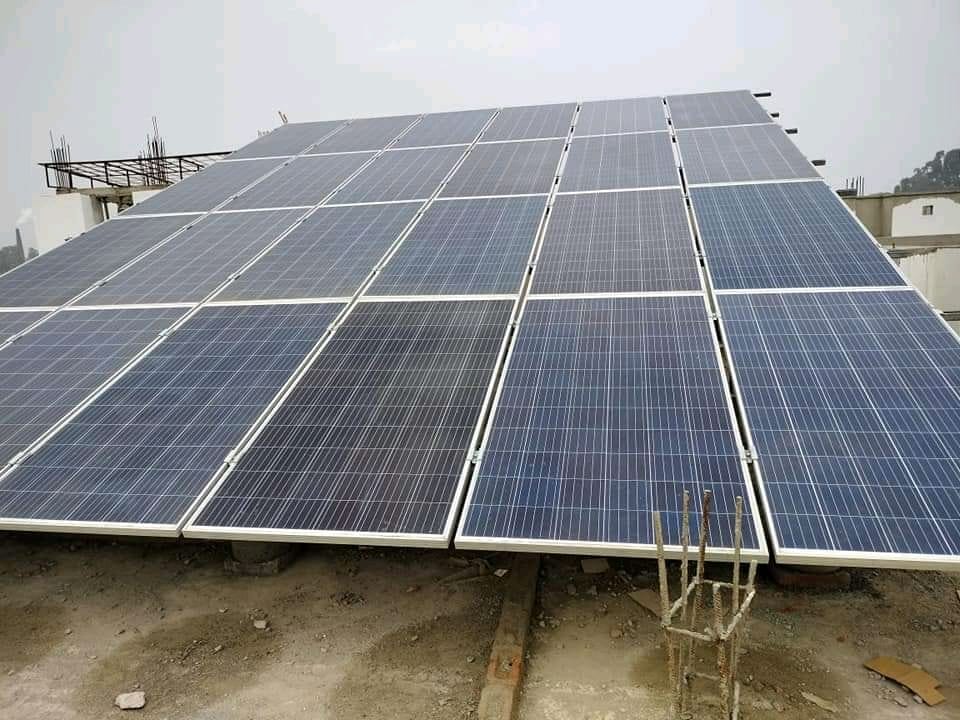 Hybrid Solar System